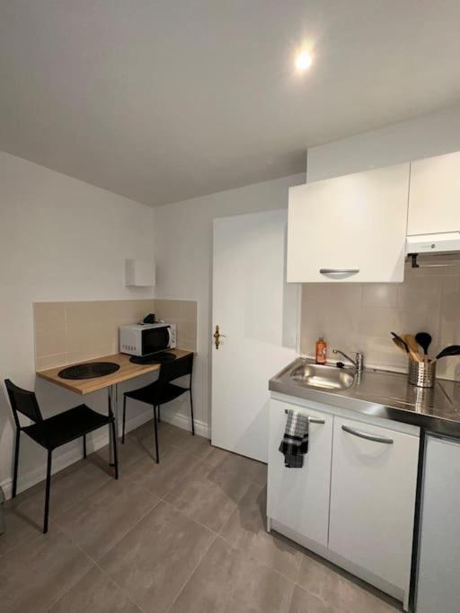 Studio 3 Au Coeur De Perigueux Apartment ภายนอก รูปภาพ